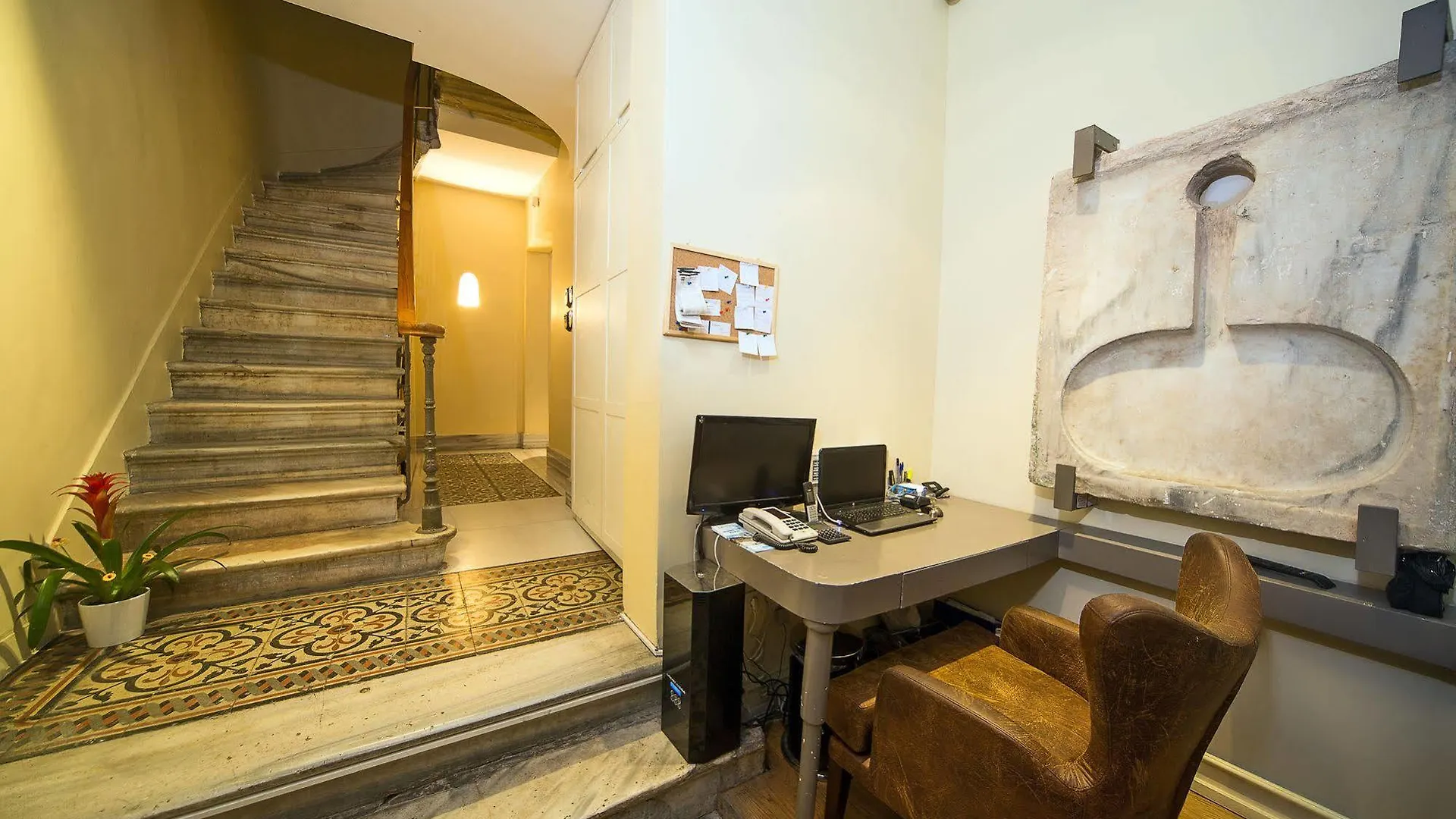 Galata Tower Vip Apartment Suites Istanbul Turkey